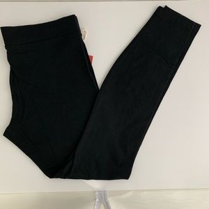 P20- 36 NWT-  SOLD.  WOMEN LARGE CALF LEGGINGS